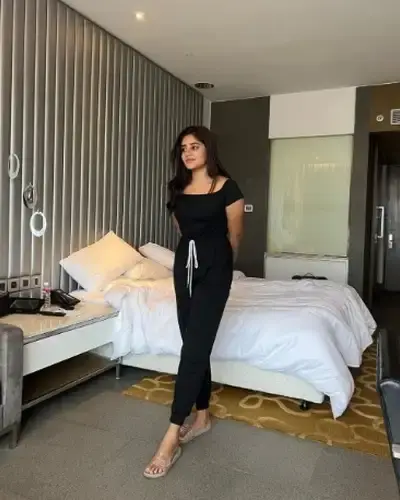 Call Girls Mahudha Cash On Delivery