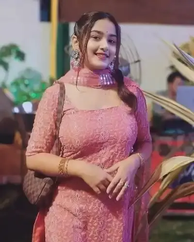 Call Girls Mahudha Cash On Delivery